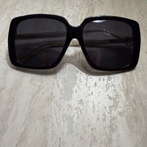 Gucci Black Oversized Square Sunglasses